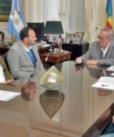 Firman contrato para desarrollar segunda etapa de viviendas en Arco Iris